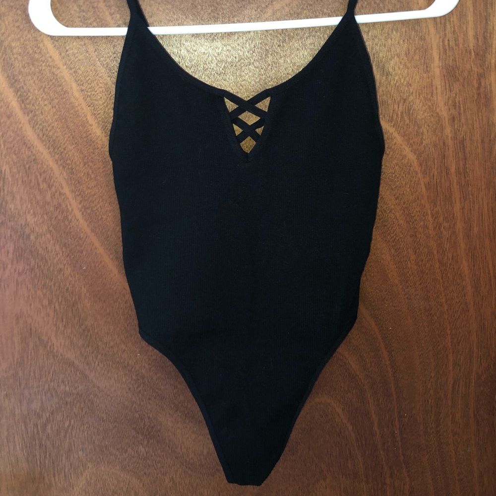 Ribbed knit Crisscross bodysuit